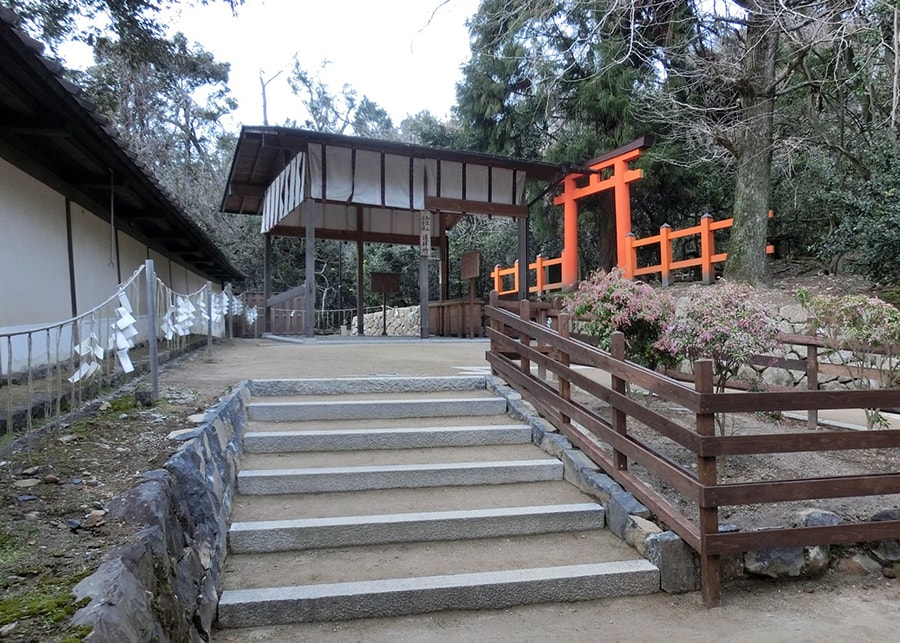 御蓋山浮雲峰遥拝所